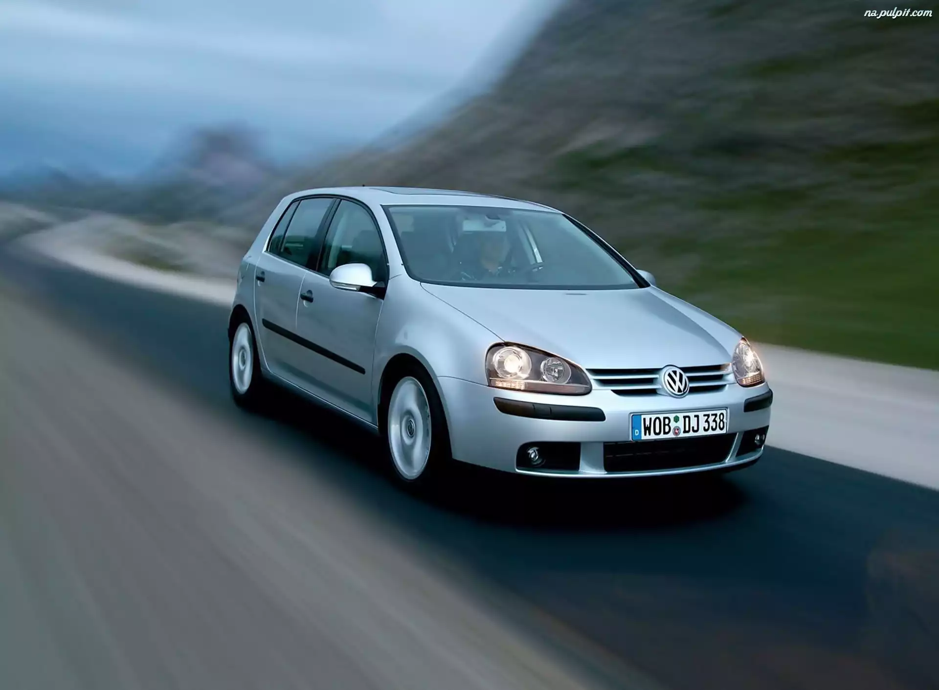 Volkswagen Golf 5, Srebrny Na Pulpit